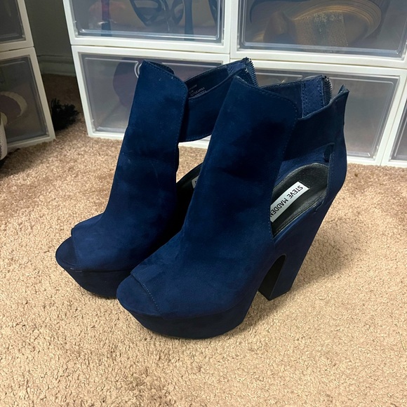 Steve Madden Shoes - STEVE MADDEN suede platform heels